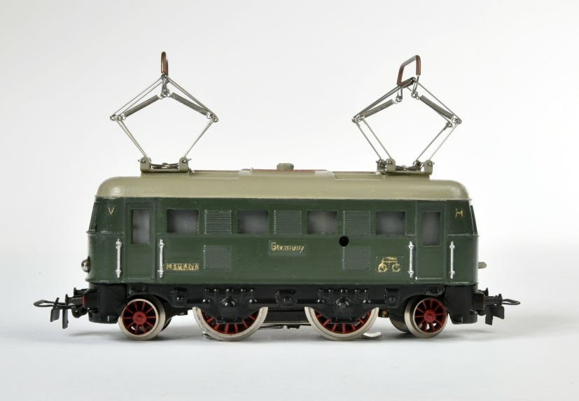 Marklin, Lok ES 800 (1 of 3)