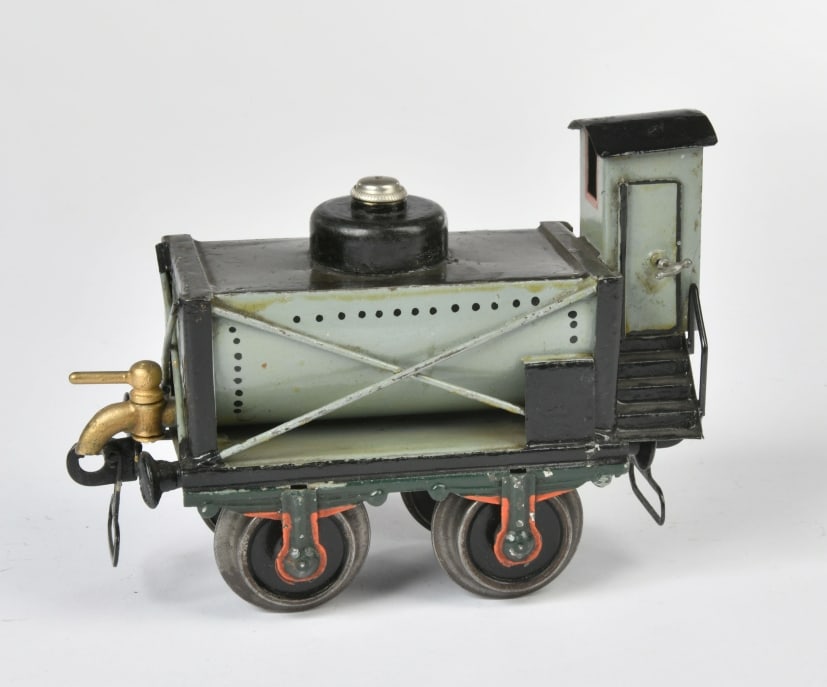 Marklin, Tankwagen 1826 (1 of 2)