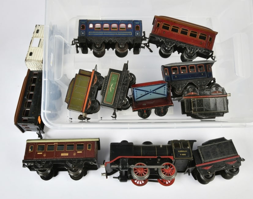 Marklin u.a., Konvolut, Spur 0 Eisenbahnen: Marklin u.a., Konvolut, Spur 0 Eisenbahnen, gemischter Zustand, Fundgrube