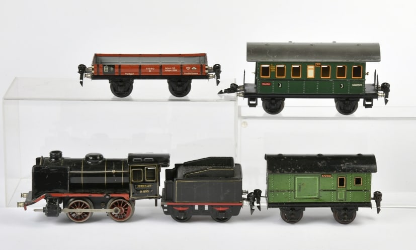 Marklin, Lok R 890, 3 Wagen: Marklin, Lok R 890, Spur 0, 3 Wagen, UW schwach, LM, Z 2-/2