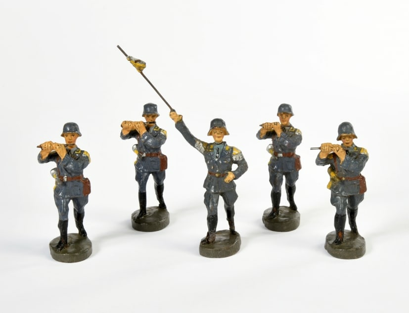 Elastolin, 5 Luftwaffenmusiker (1 of 1)