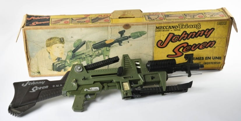 Johnny Seven gun: Johnny Seven gun, Meccano Triang, 100 cm, Kunstoff, Handgranaten fehlen, nicht getestet, Okt, Z 3, Z 2