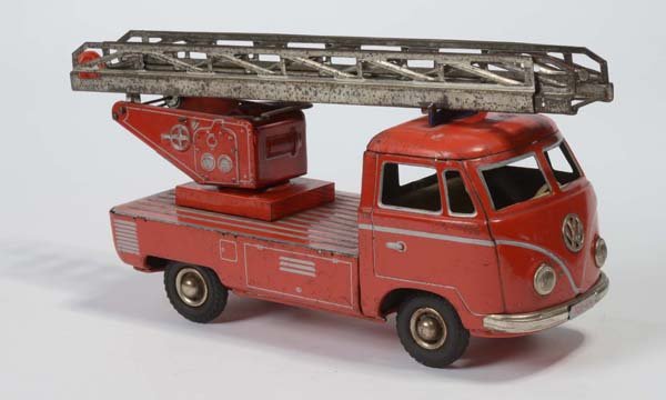Tippco: English: Tippco, fireengine, W.-Germany, tin, friction ok, paint damage, ladder gets stuck, condition 3, Deutsch: Tippco, VW Feuerwehrauto, W.-Germany, Blech, Friktion ok., Lackmängel, Leiter hakt, Z