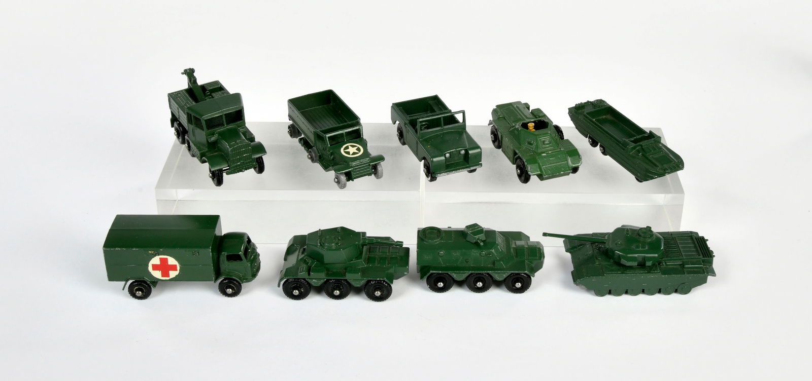 Matchbox, 9 x Militarfahrzeuge: Matchbox, 9 x military vehicles, mostly C 1