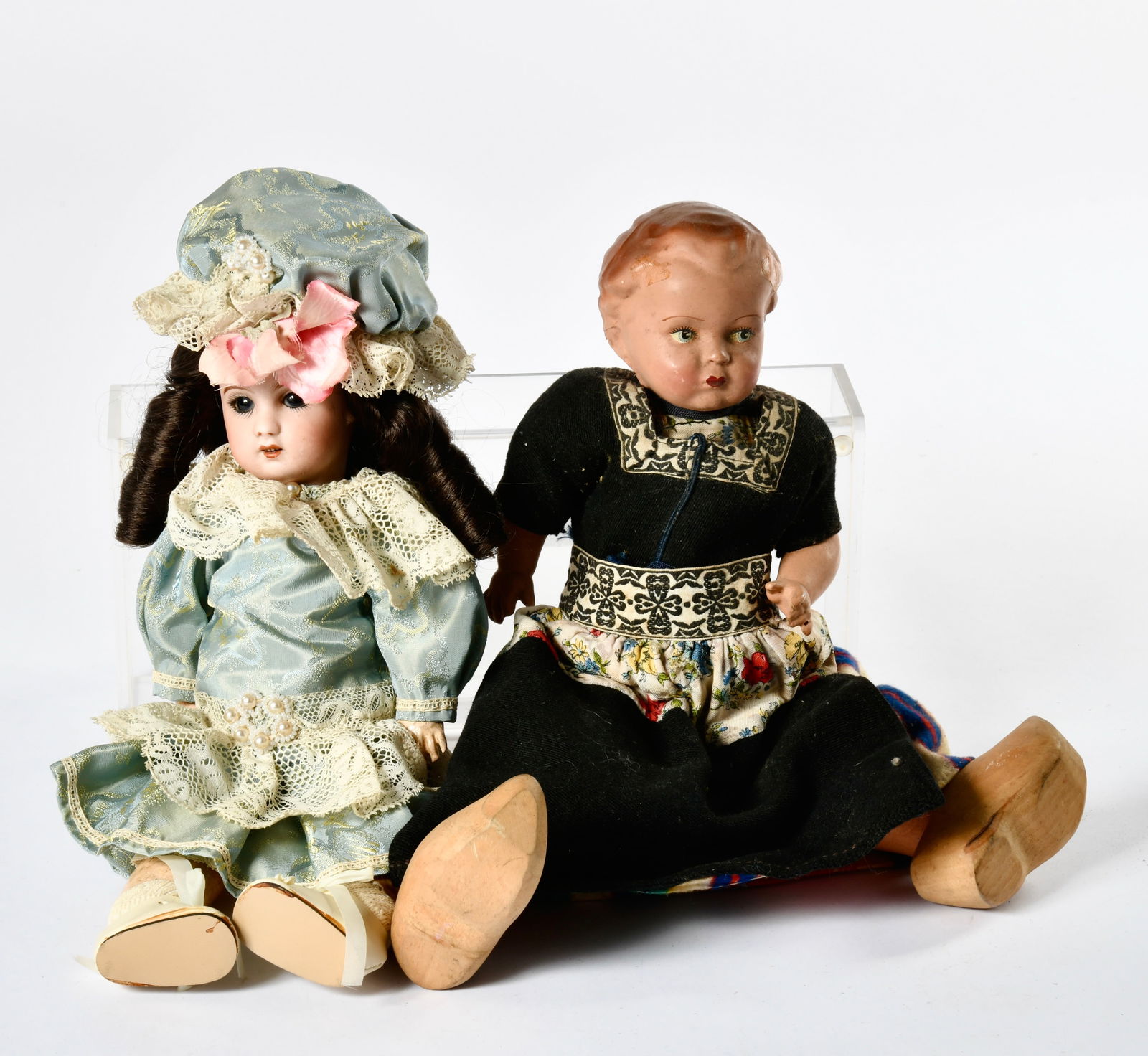 S.F.B.J. u.a. 2 Modepuppen: S.F.B.J. a.o. 2 dolls, France, Netherlands, each 30 cm, 1x bisque head (marked SFBJ Paris), wig replaced (synthetic), 2 x composite bodies, heavy traces of age and use