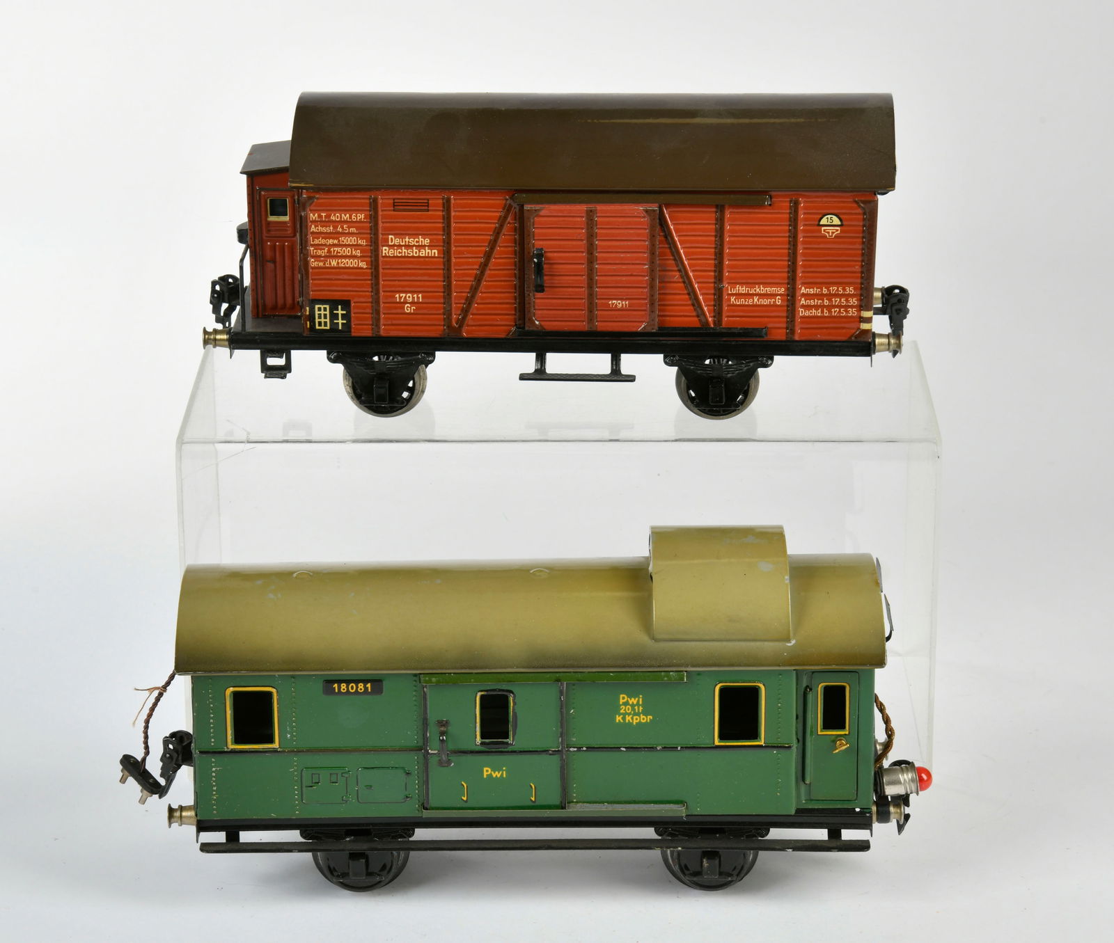 Marklin, Gepackwagen 18081 & Guterwagen 17911: Marklin, luggage wagon 18081 & freight wagon 17911, gauge 1, C 1-2