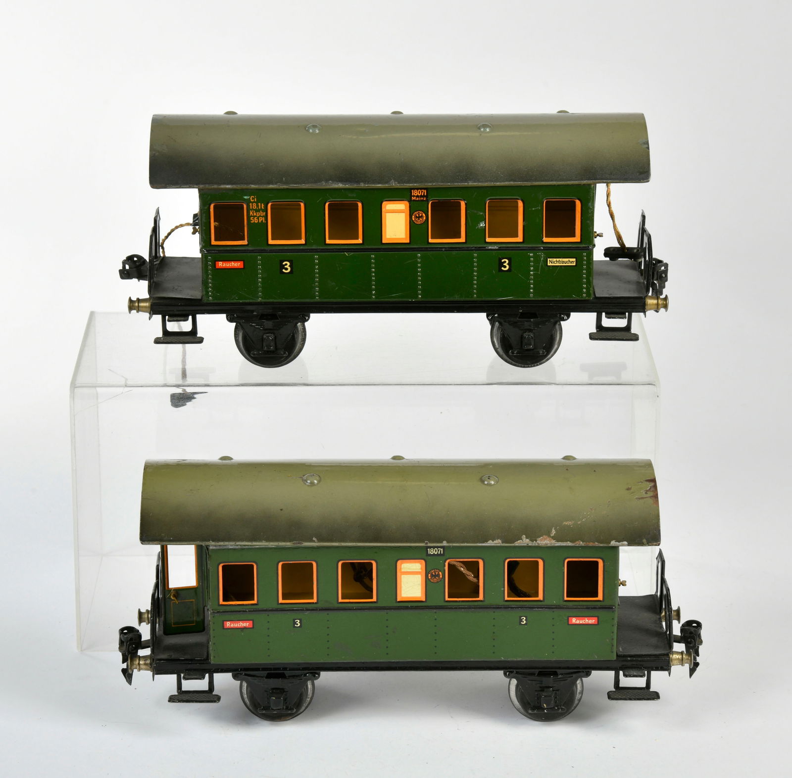 Marklin, 2x Personenwagen 18071: Marklin, 2x passenger wagon 18071, Germany pw, gauge 1, paint d., C 2