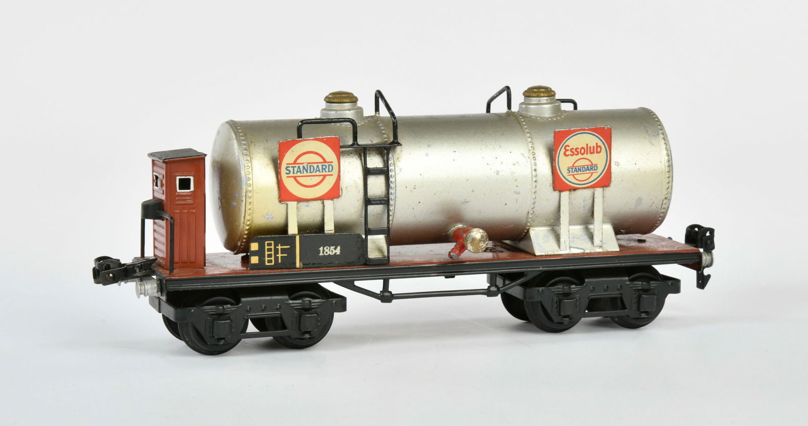 Marklin, Kesselwagen Essolub 1854: Marklin, tank wagon Essolub 1854, Germany pw, gauge 0, paint d., C 2-3