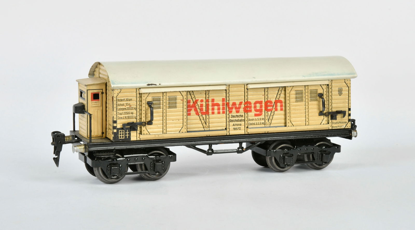 Marklin, Kuhlwagen 1857: Marklin, refrigerated wagon 1857, Germany pw, gauge 0, C 1-2