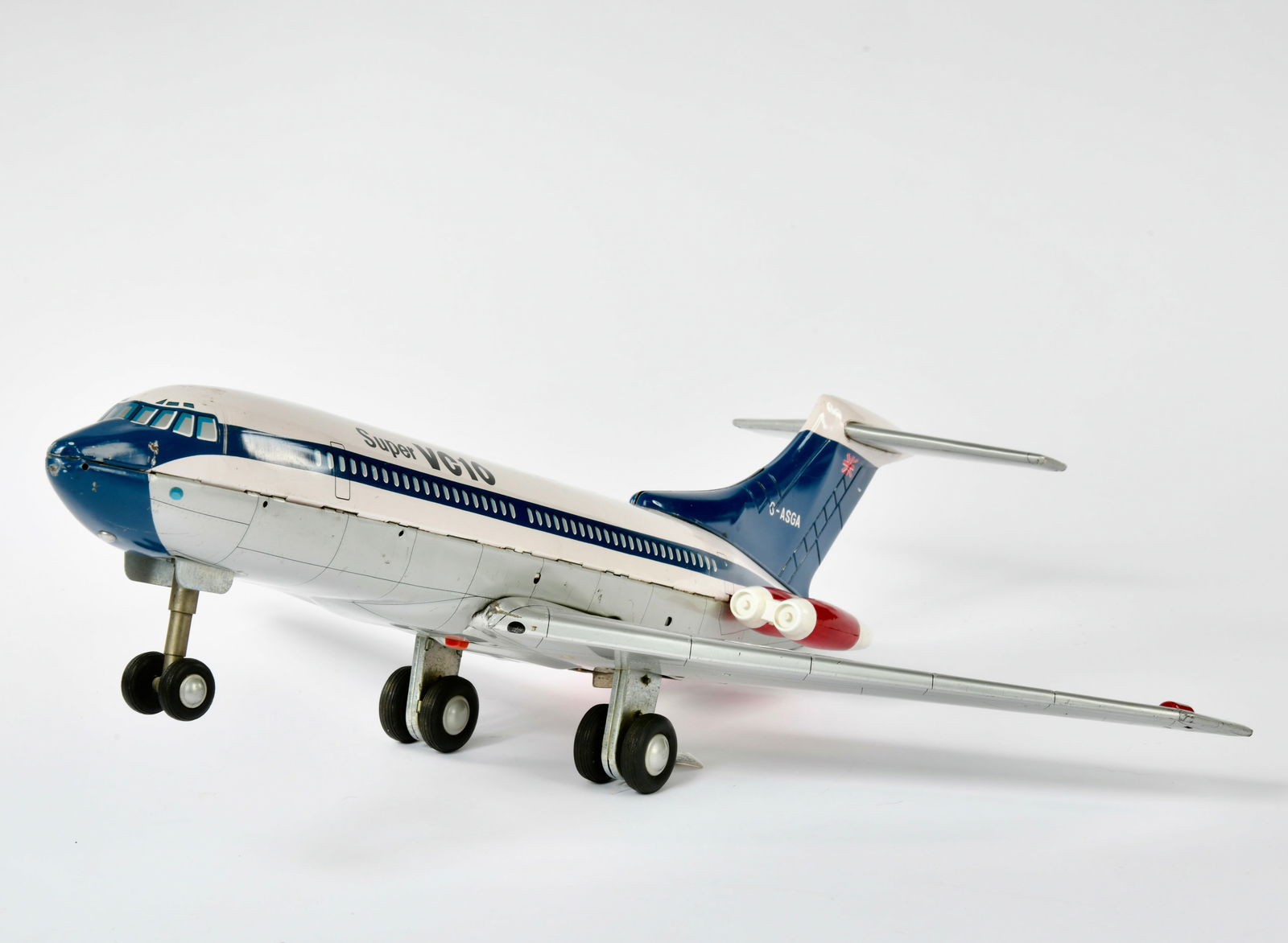 Modern Toys, Vickers Super VC 10: Modern Toys, Vickers Super VC10, Japan, 60 cm, function not checked, C 2-