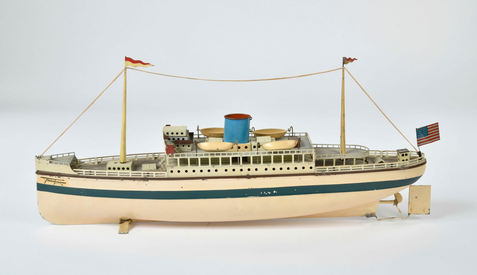 Fleischmann, Baderdampfer (1 of 2)