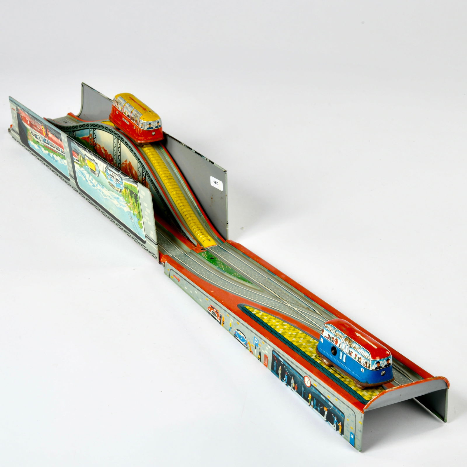 Technofix, Bahn mit zwei Fahrzeugen (1 of 1)