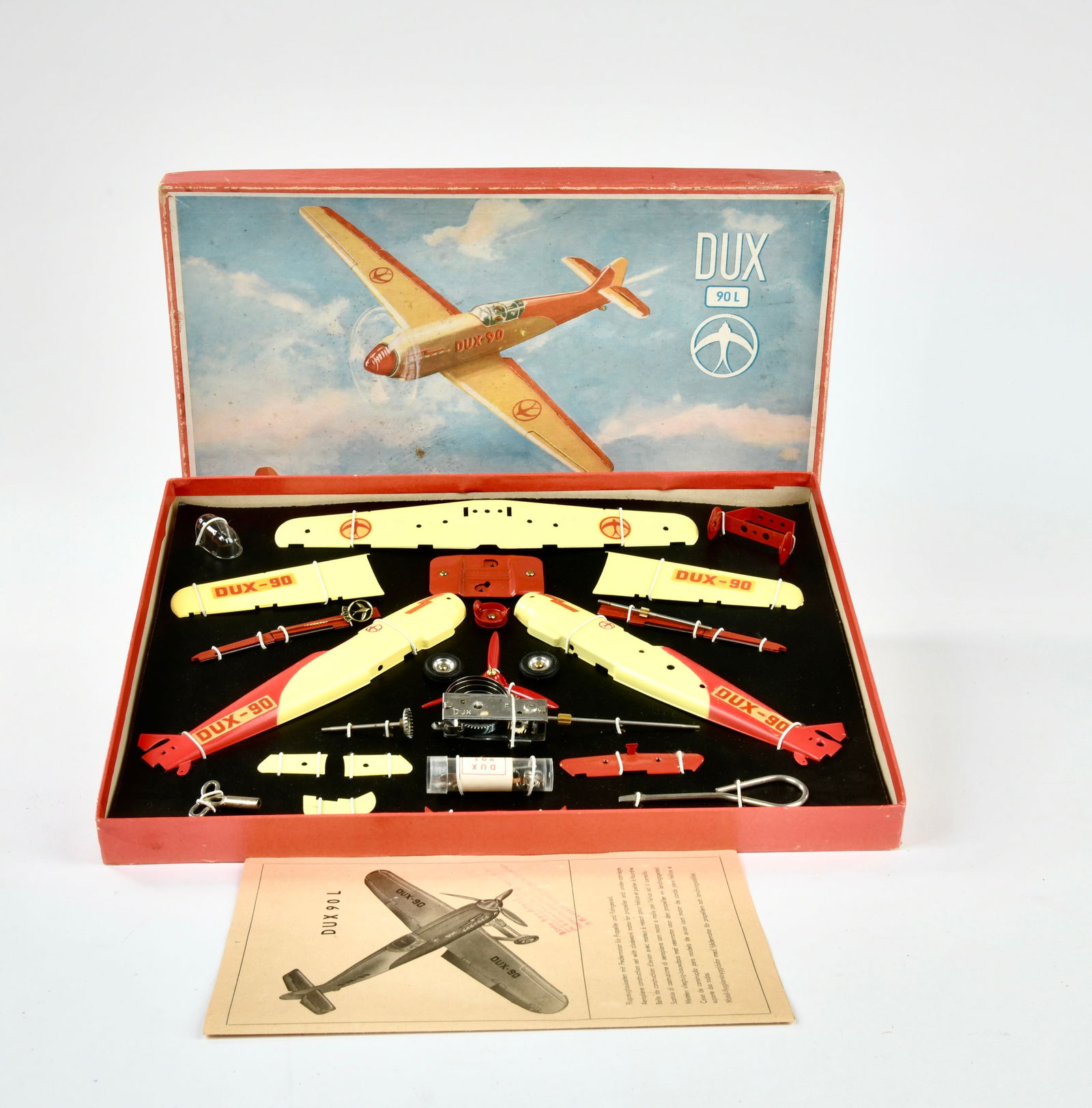 Dux, Flugzeugbaukasten 90 L (1 of 1)