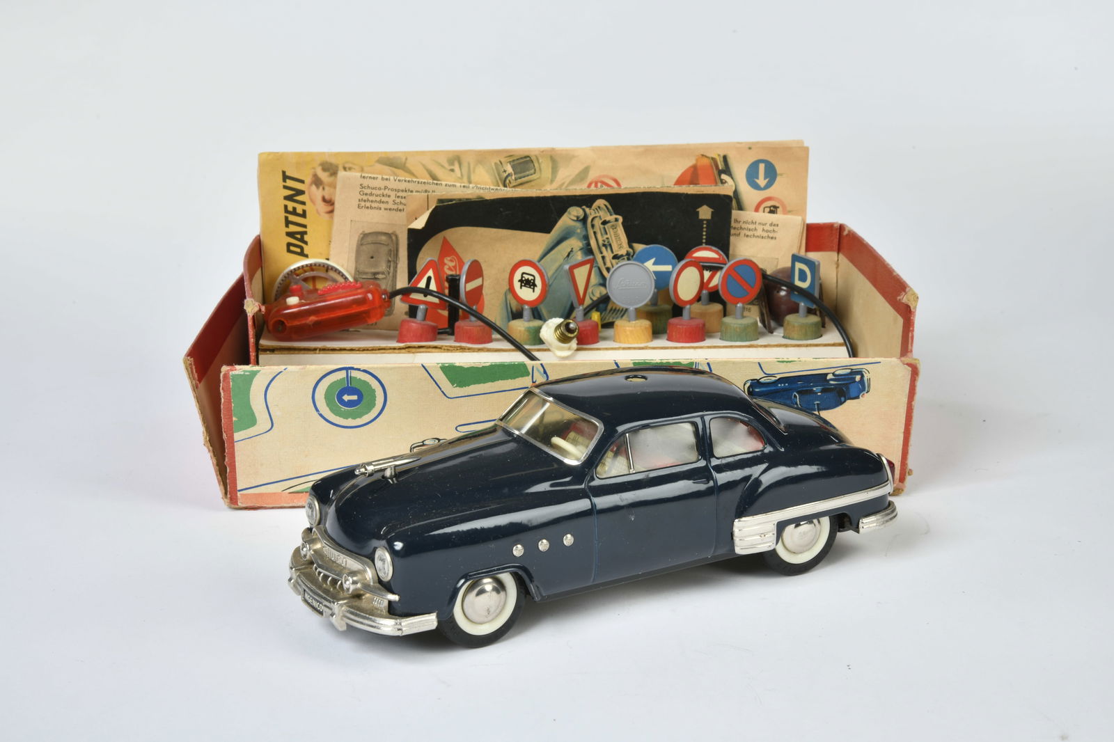 Schuco, Ingenico 5311: Schuco, Ingenico 5311, US Z. Germany, 22 cm, tin, box upper part missing, with accessories, C 2+