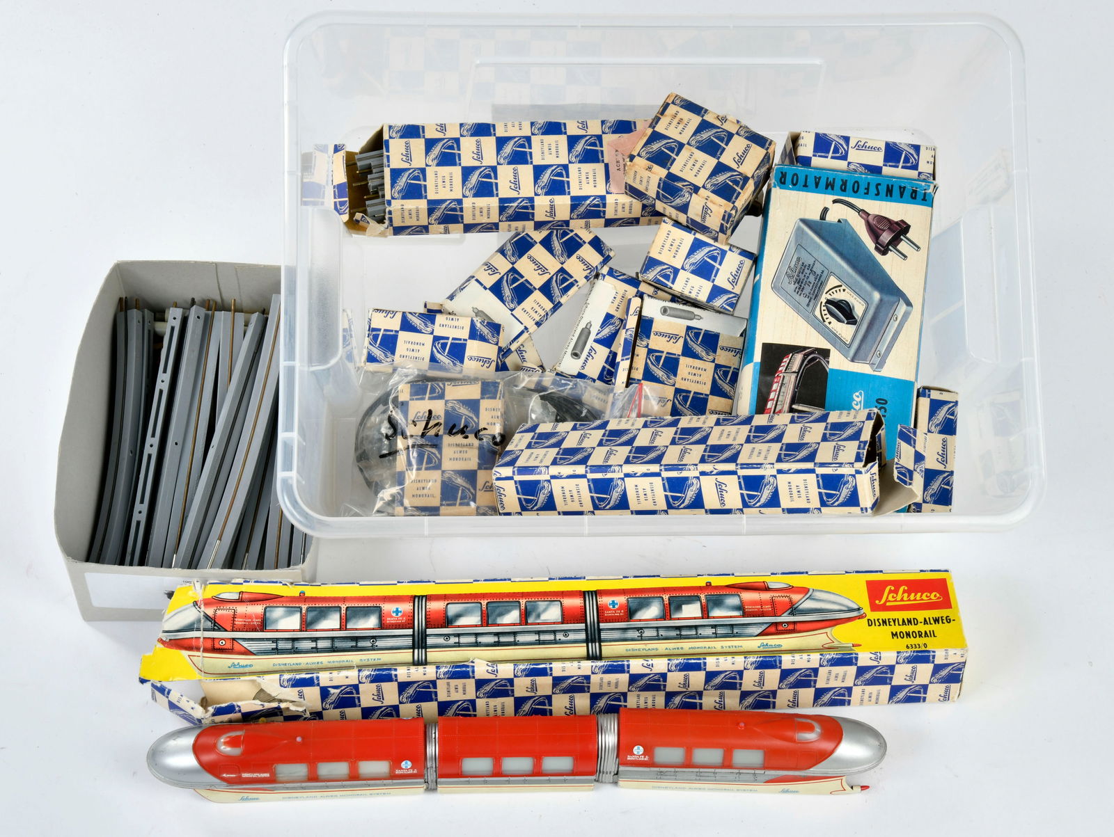 Schuco, Monorail, Zug und diverse Teile: Schuco, Monorail, train and several parts, extensive, used, C 2