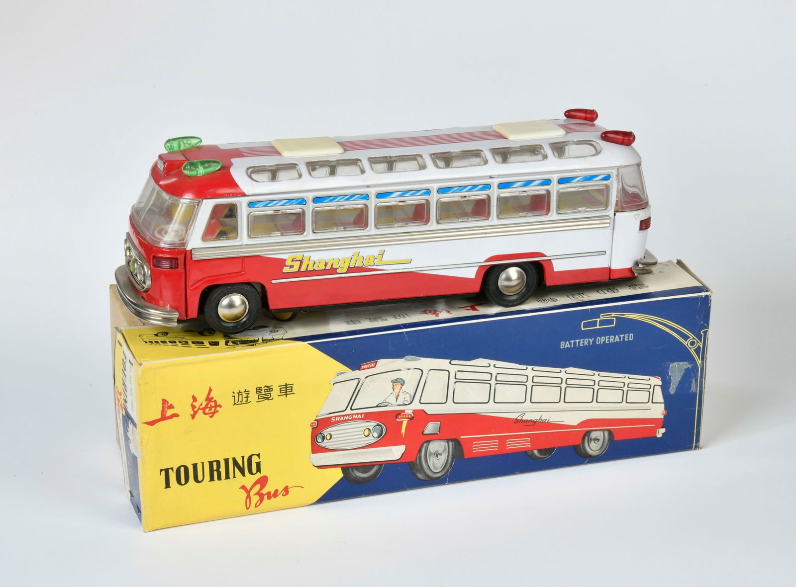 Touring Bus ME 086 (1 of 2)