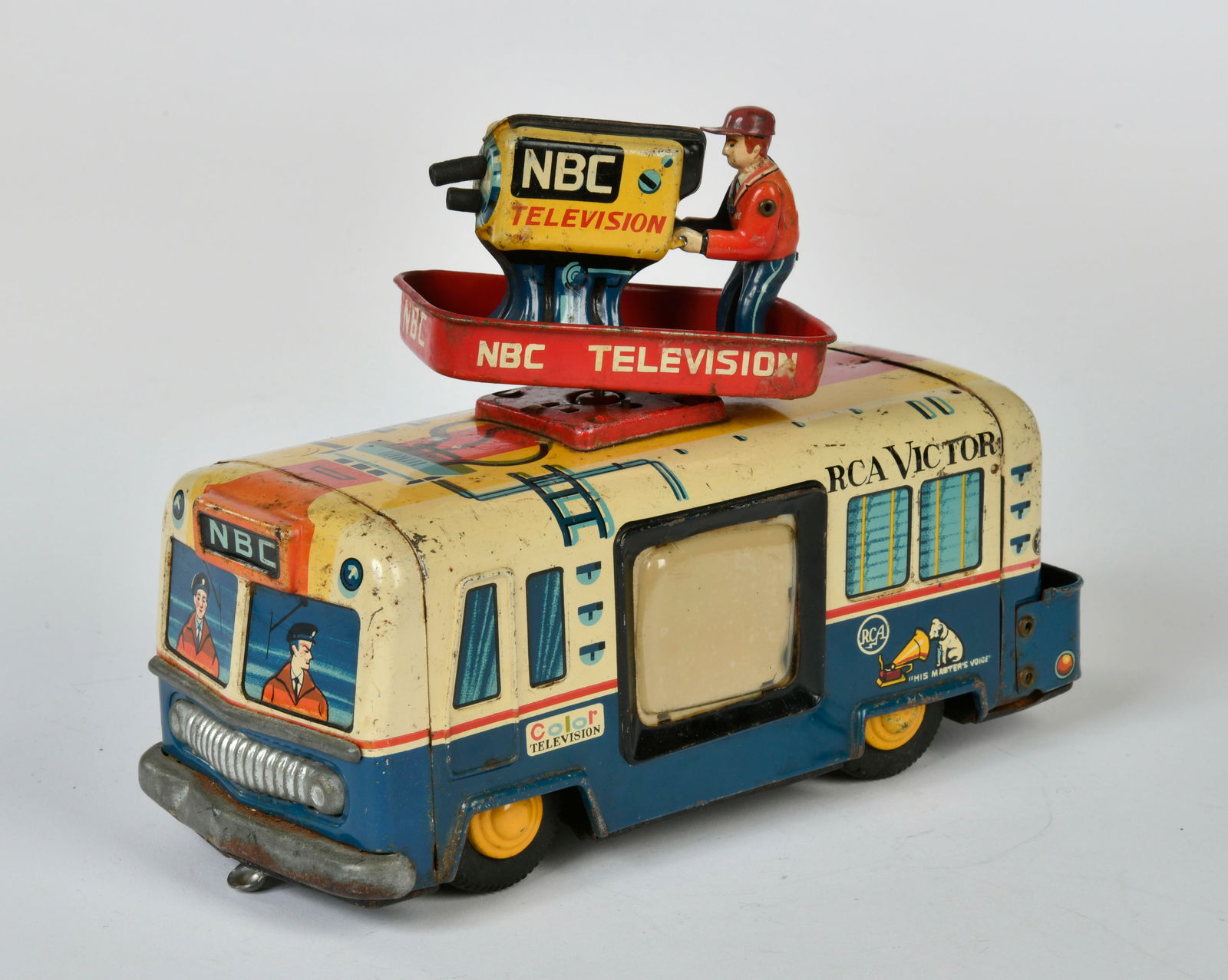 Yonezawa, RCA NBC Mobile Color Television Truck: Yonezawa, RCA NBC Mobile Color Television Truck, Japan, 19 cm, rust d., missing parts, for tinkerers