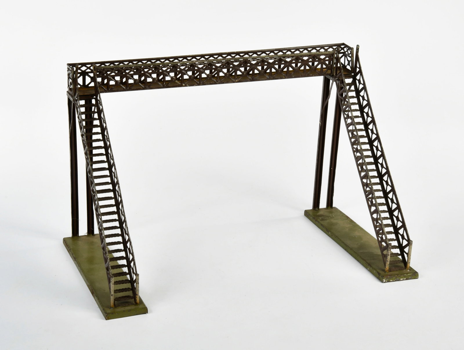 Bahnubergang: Railway crossing, Germany pw, 40x24x27 cm, C 1-2