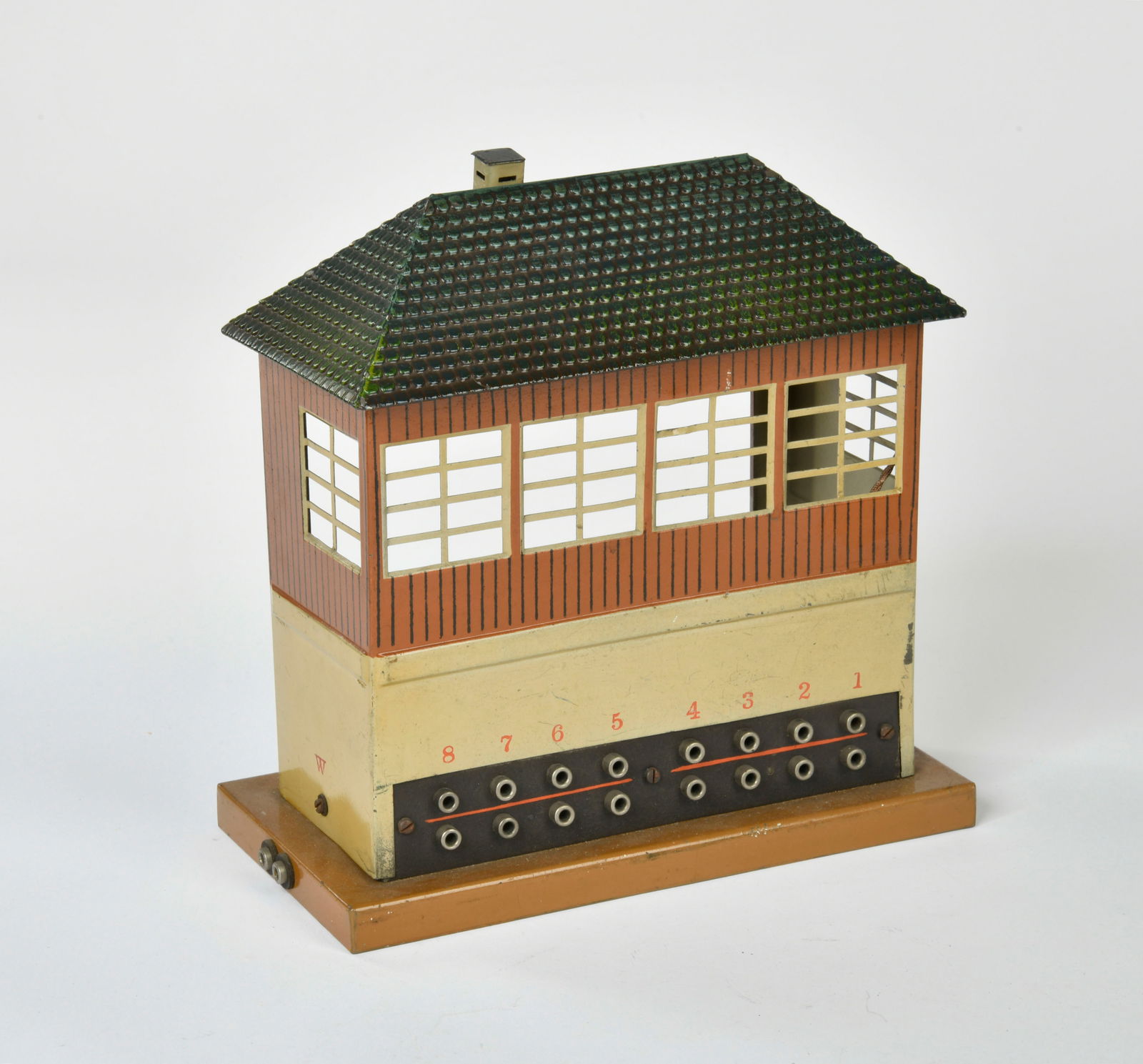 Marklin, Stellwerk mit acht Anschlussen: Marklin, signal box with eight connections, No. 13728/8, Germany pw, 22 cm, min. paint d., C 1-2