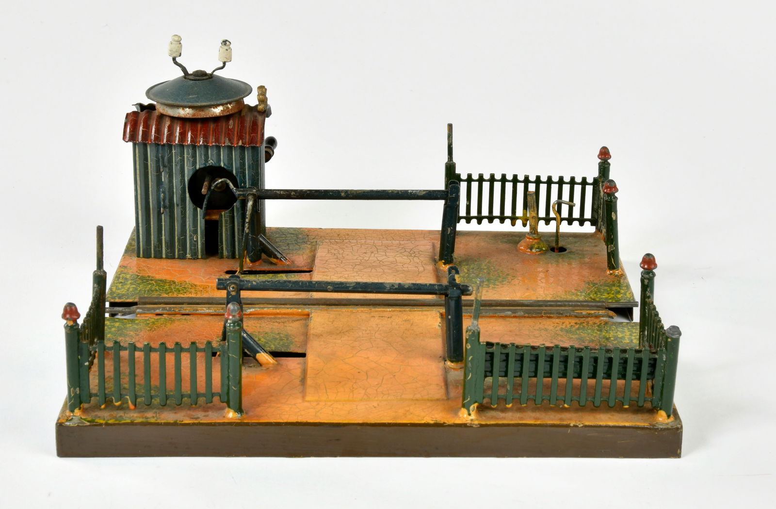 Marklin, Bahnschranke Bahnubergang: Marklin, railway barrier level crossing, double-sided, extendable gauge 0?3, Germany ca. 1910/20, No. 2173, clockwork defective, stop signs and signal missing, C 2-3