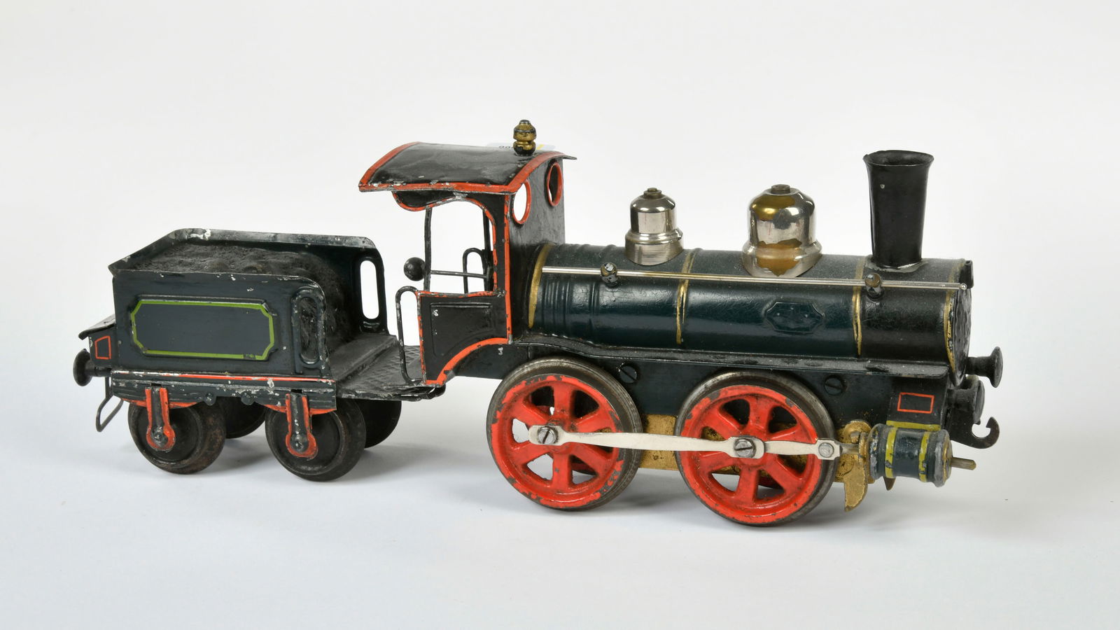Marklin, Uhrwerklok 2B: Marklin, locomotive 2B, gauge 1, ca. 1910, with tender, cw ok, paint d., C 2