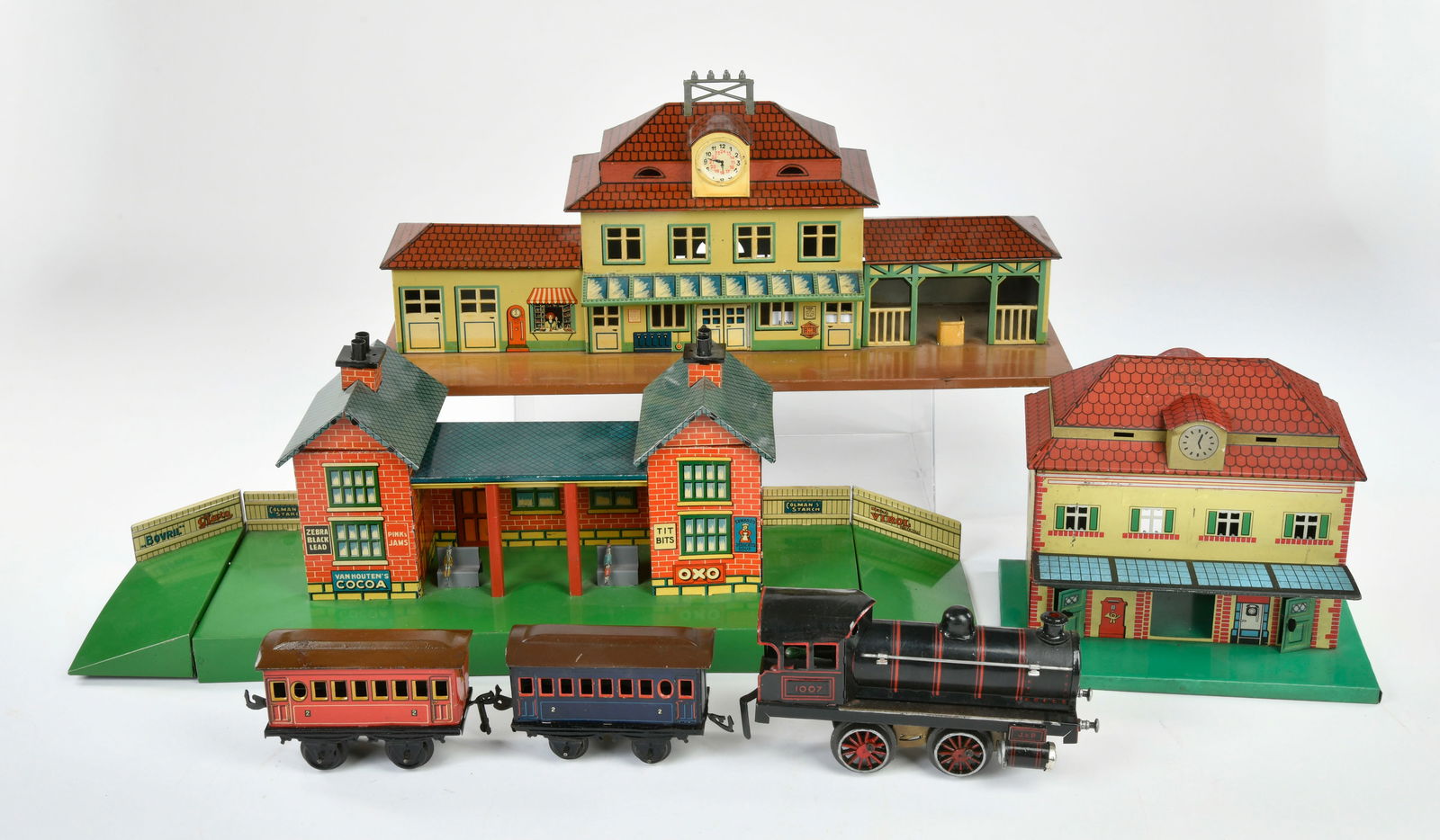 HWN u.a., Bahnhofe und Lok mit Wagen (1 of 2)