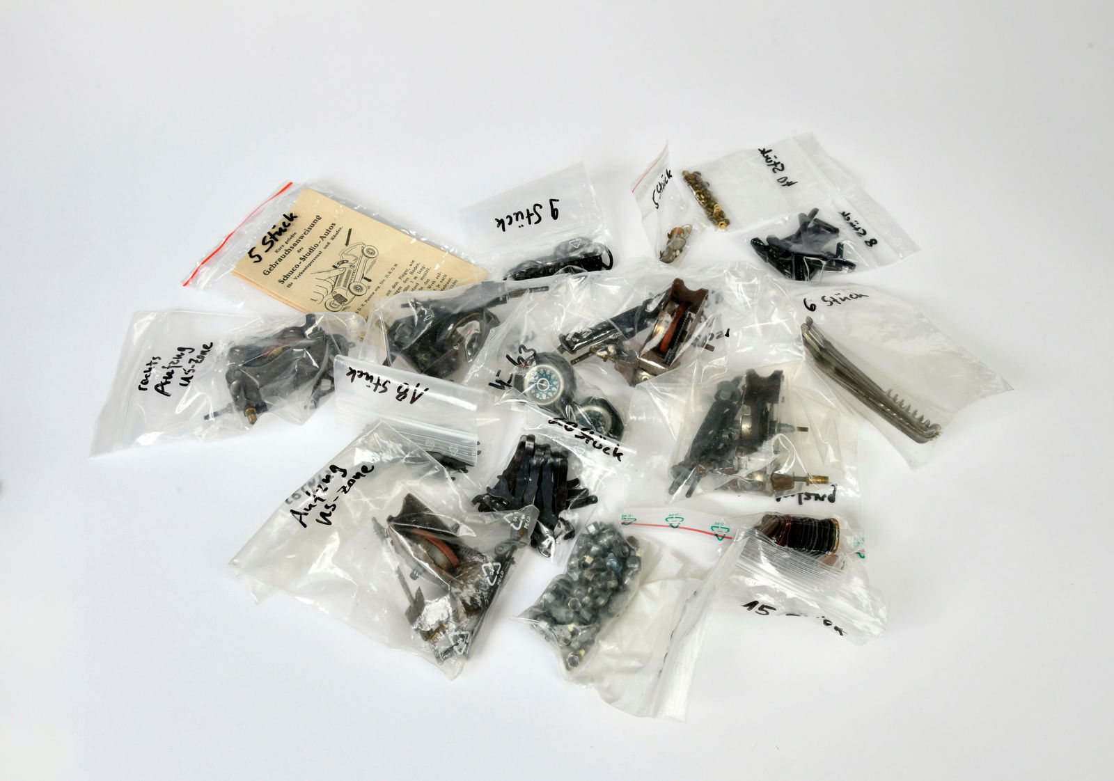 Schuco, 204 Ersatzteile: Schuco, 204 spare parts, Germany, tires, wheels, accessories, small parts, all original, please inspect