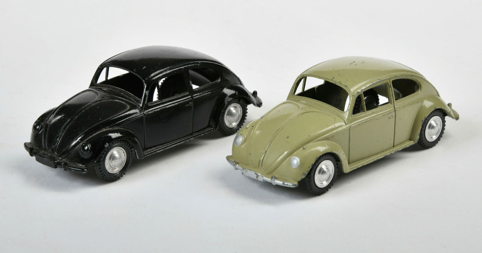 Marklin, 2x VW Kafer 8005 (1 of 1)