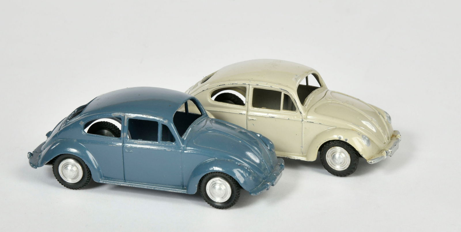 Marklin, 2x VW Kafer 8005 (1 of 1)