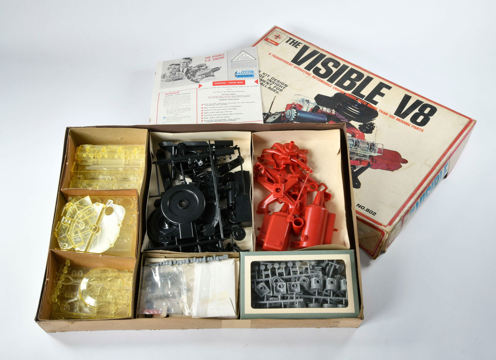 Renwal, The Visible V8 Automobile Engine: Renwal, The Visible V8 Automobile Engine, Okt mit Alters- und Lagerspuren, sonst neuwertig