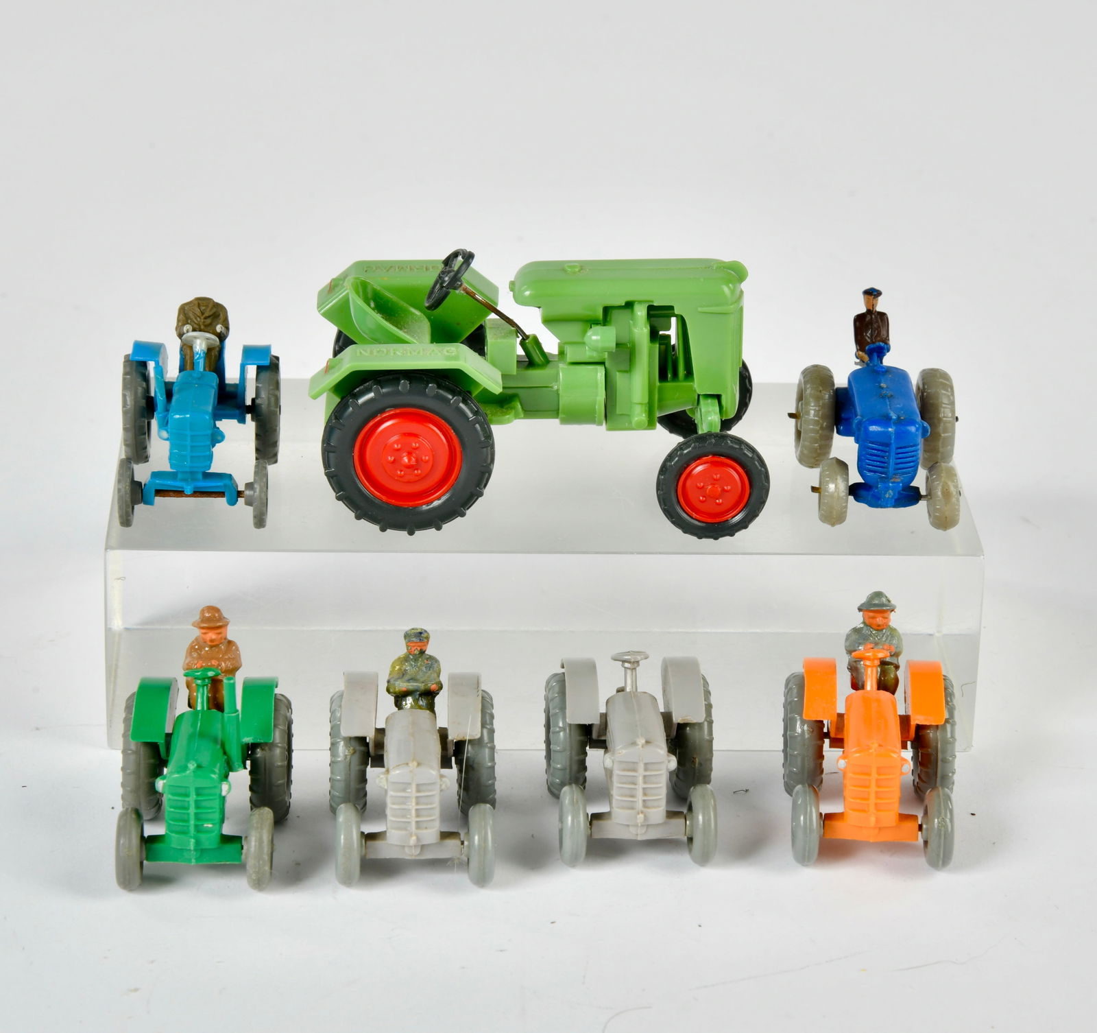 Wiking, Konvolut Trekker und Schlepper: Wiking, Konvolut Trekker und Schlepper, 1:90, Kst, Fehlteile