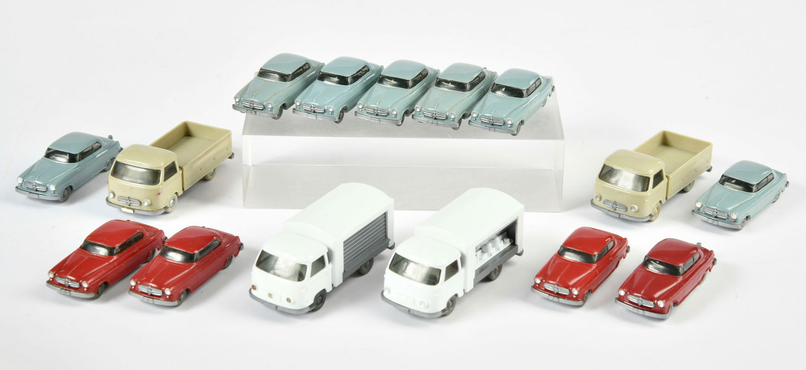 Wiking, 15 x Borgward: Wiking, 15 x Borgward: 11 x Isabella 422, 2 x Pritsche 423, 2 x Verkaufswagen 424, 1:90, Kst, Z 1-/2