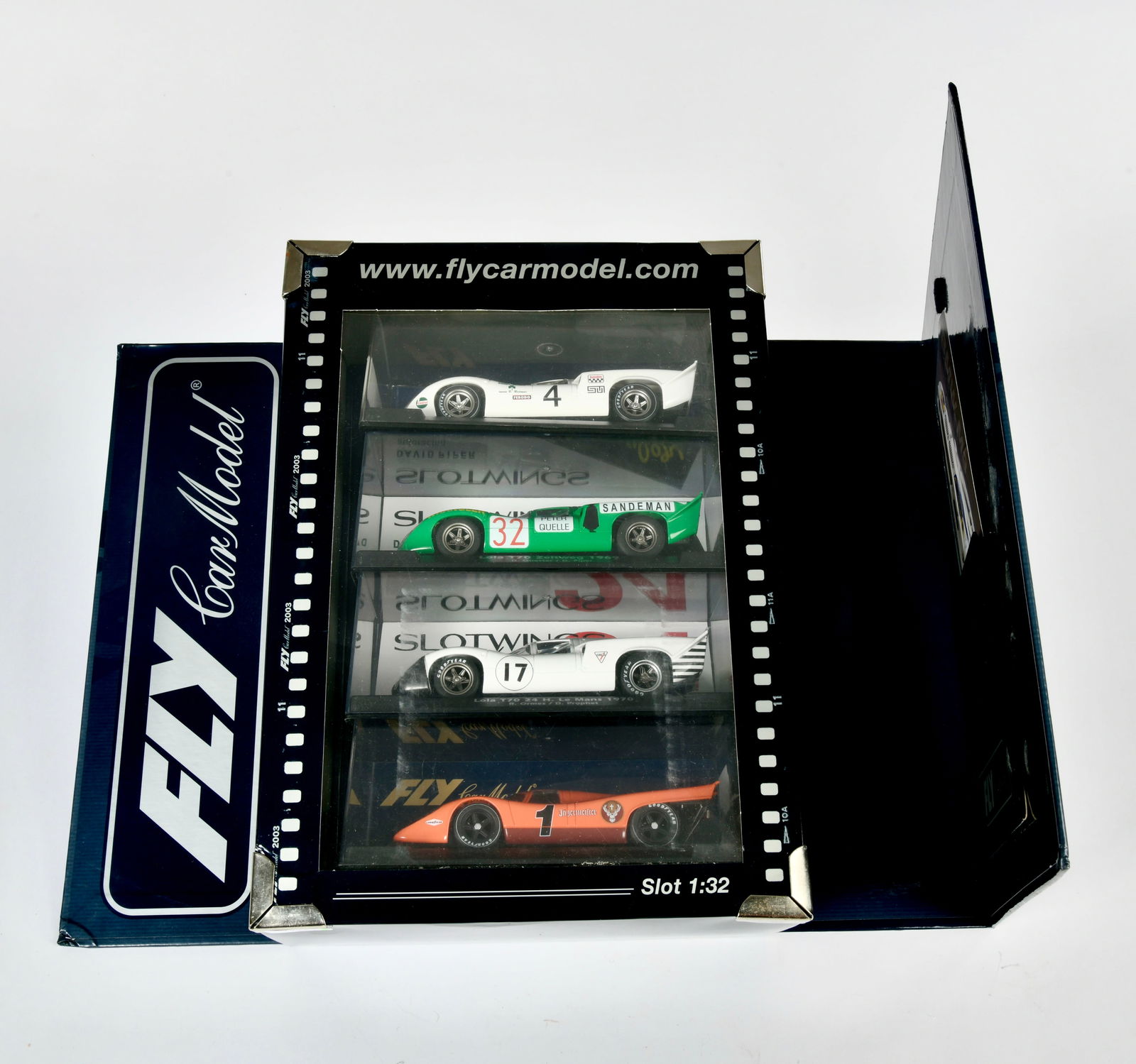 FLY CarModel, Handlerdisplay mit 4 Modellen: FLY CarModel, Handlerdisplay mit 4 Modellen, 3x Lola T70, 1x Porsche 917 K Edition, 1:32, Z 1