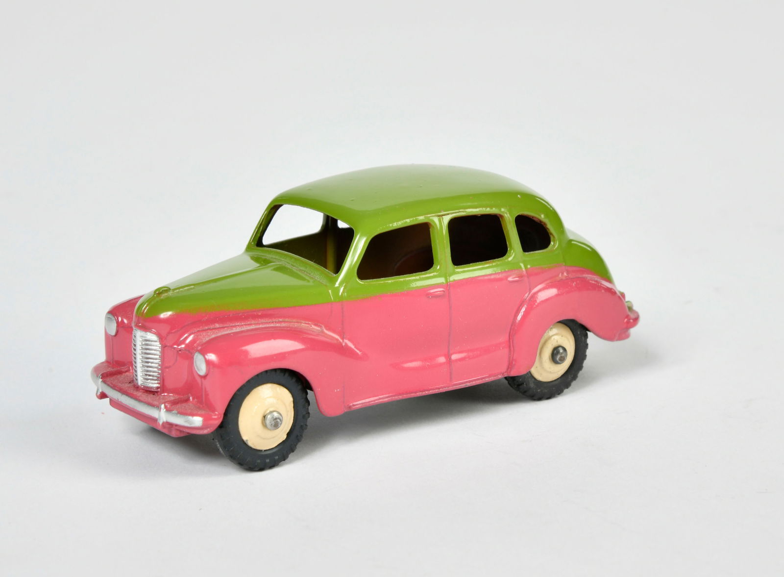 Dinky Toys, Austin Devon (1 of 1)