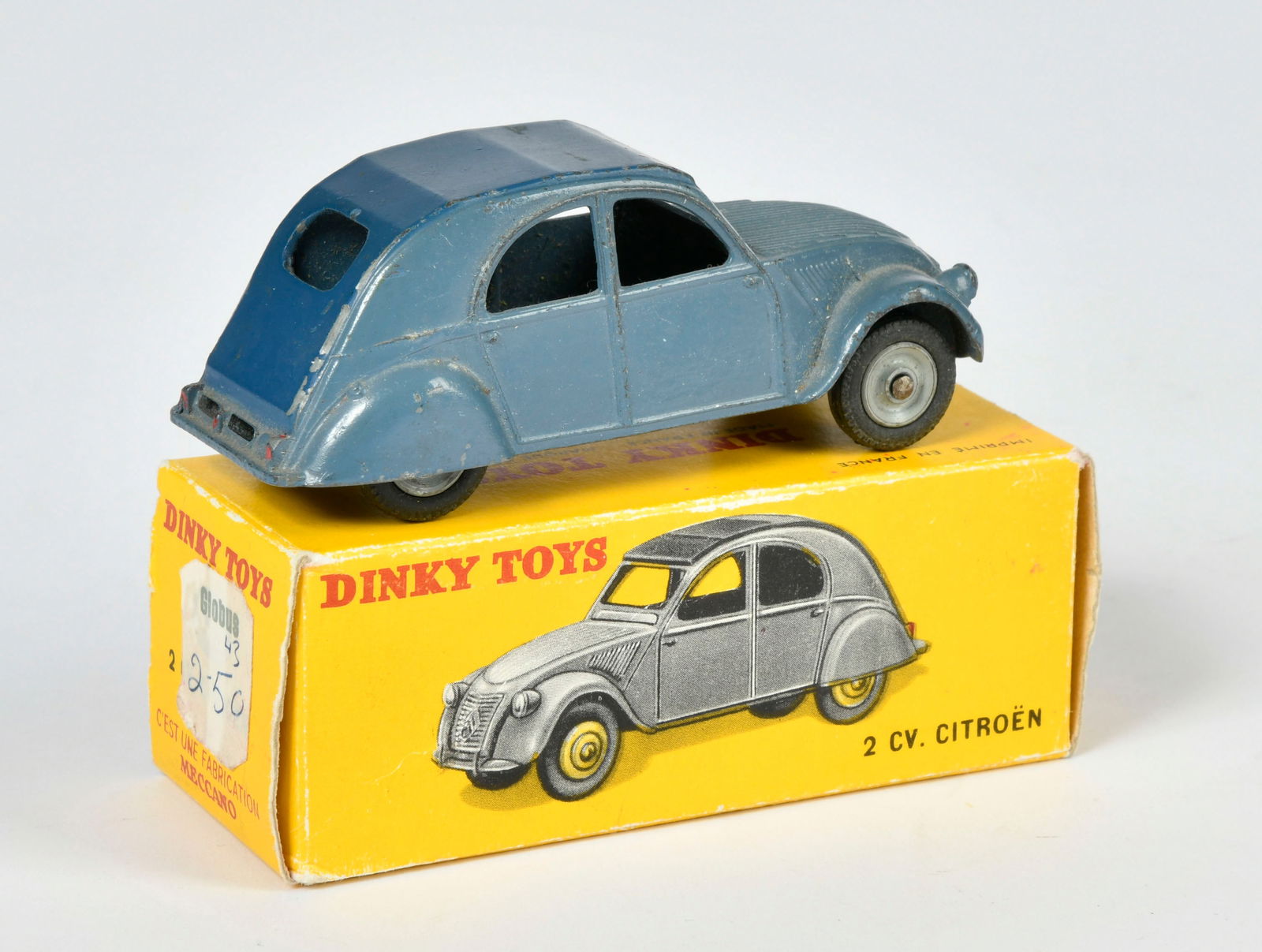 Dinky Toys, 535 Citroen 2 CV (1 of 1)