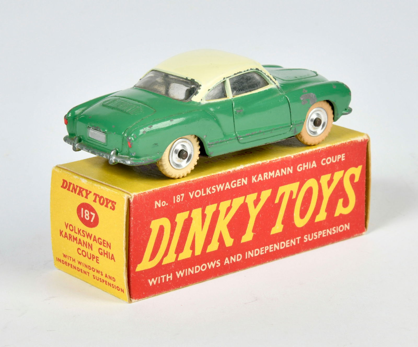 Dinky Toys, Karmann Ghia 187 Coupe (1 of 1)