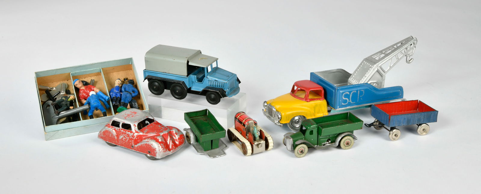 Fischer, AML u.a., Konvolut Fahrzeuge, Fahrerfiguren, Schlussel (1 of 1)