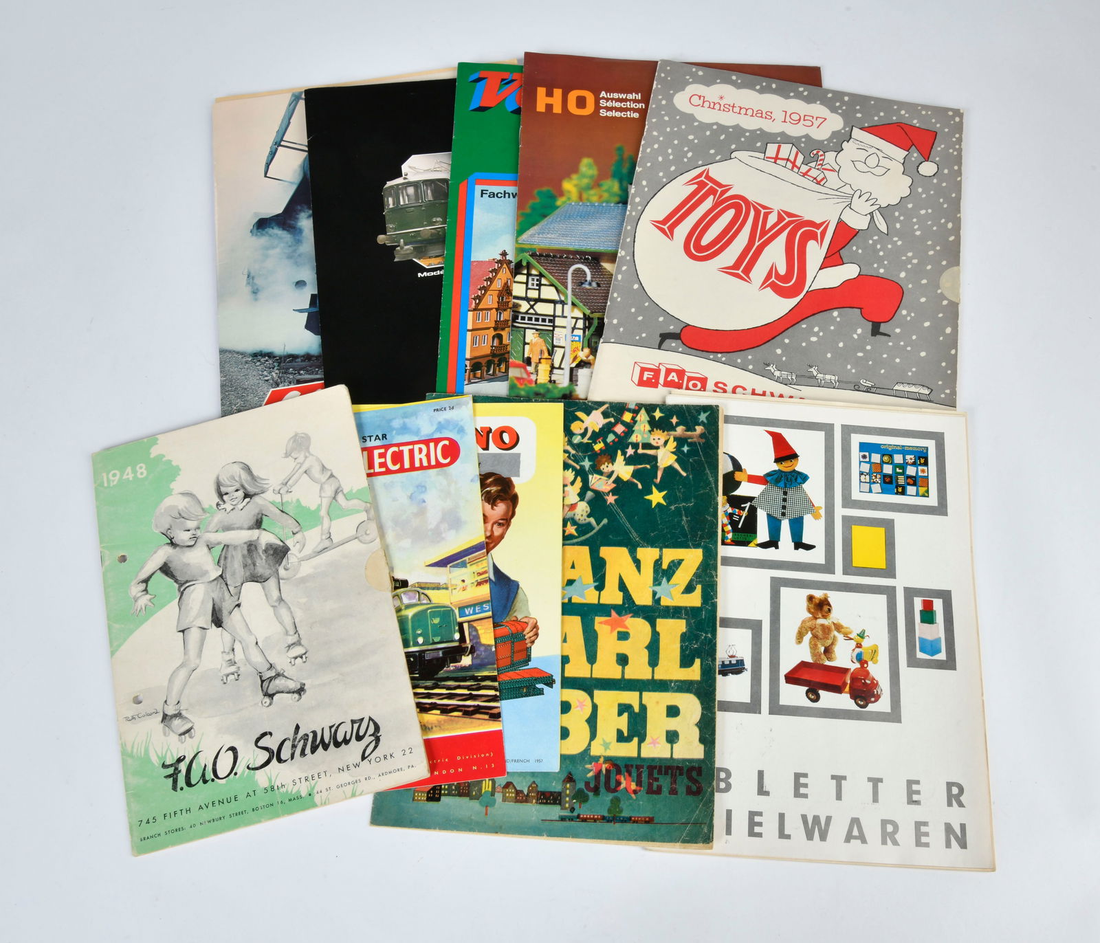 10 Spielzeugkataloge, 40er-70er Jahre (1 of 1)