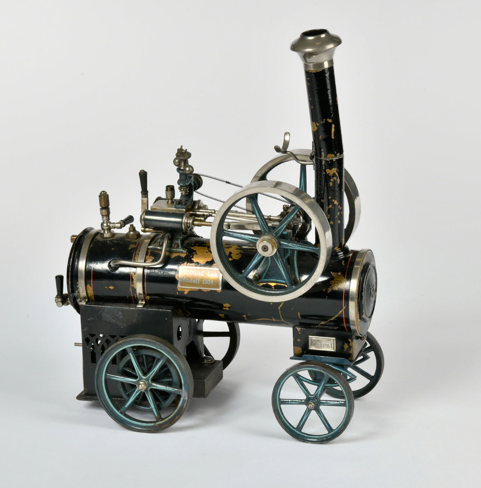 Marklin, Verbund-Lok Modell 1904, Lokomobile Nr. 4152/6 (1 of 4)