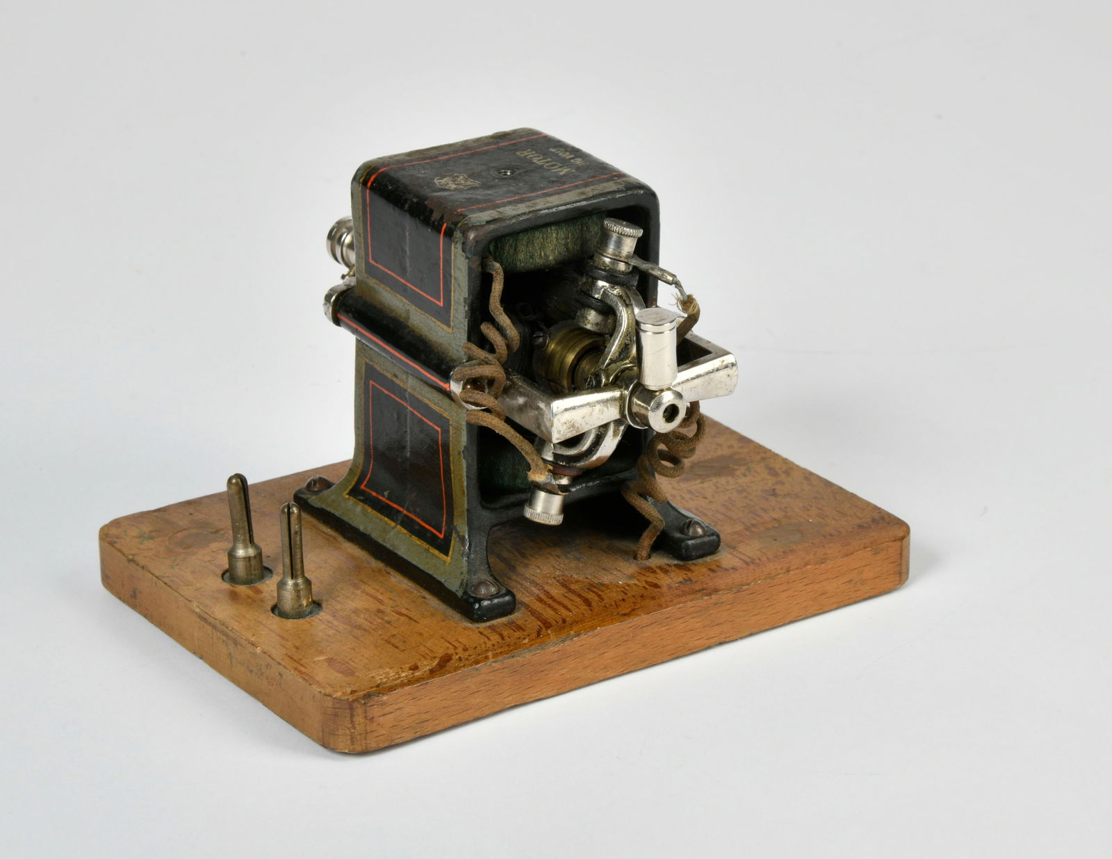 Marklin, Elektromotor 3289 (1 of 2)