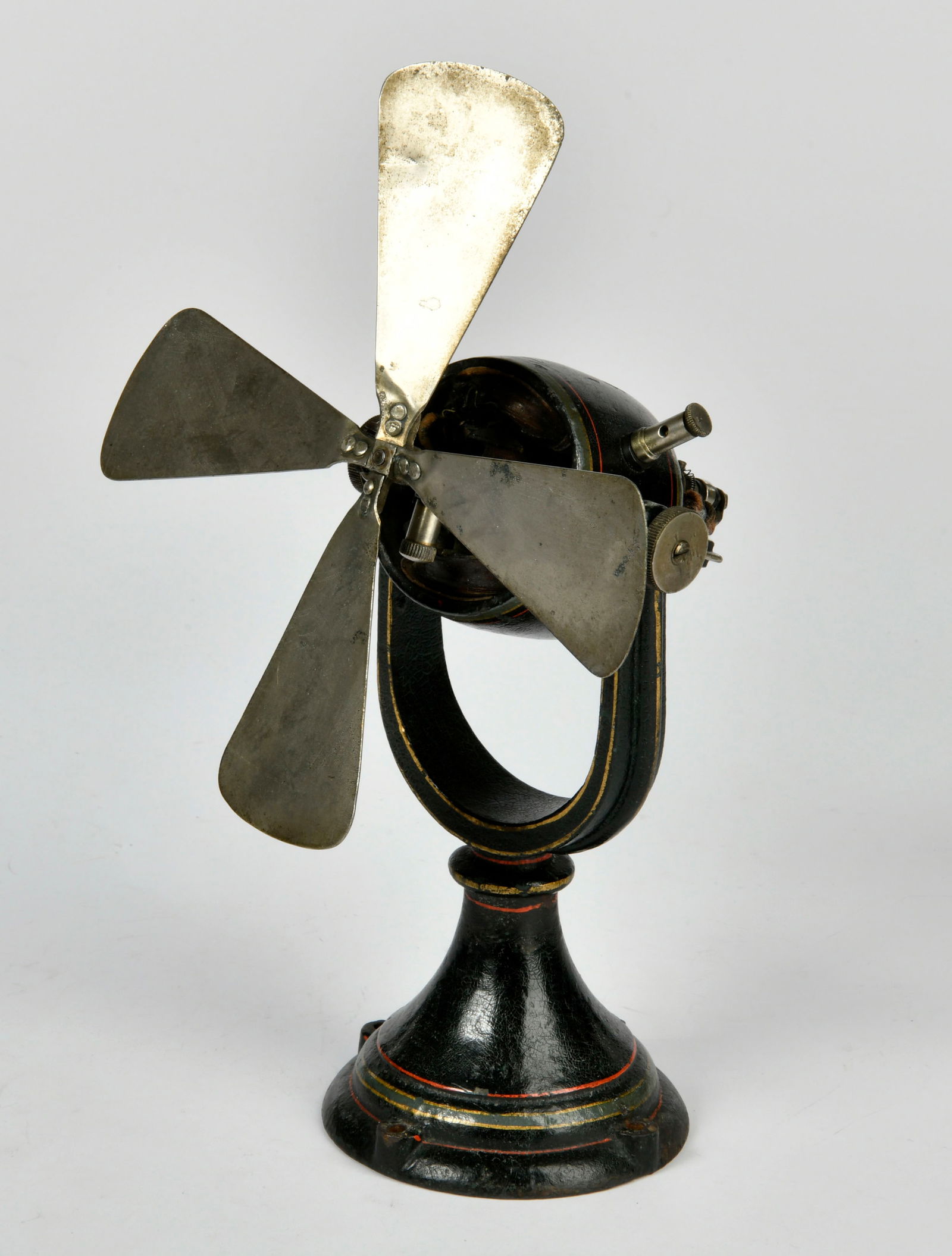 Marklin, Elektromotor Ventilator No 3288 (1 of 2)