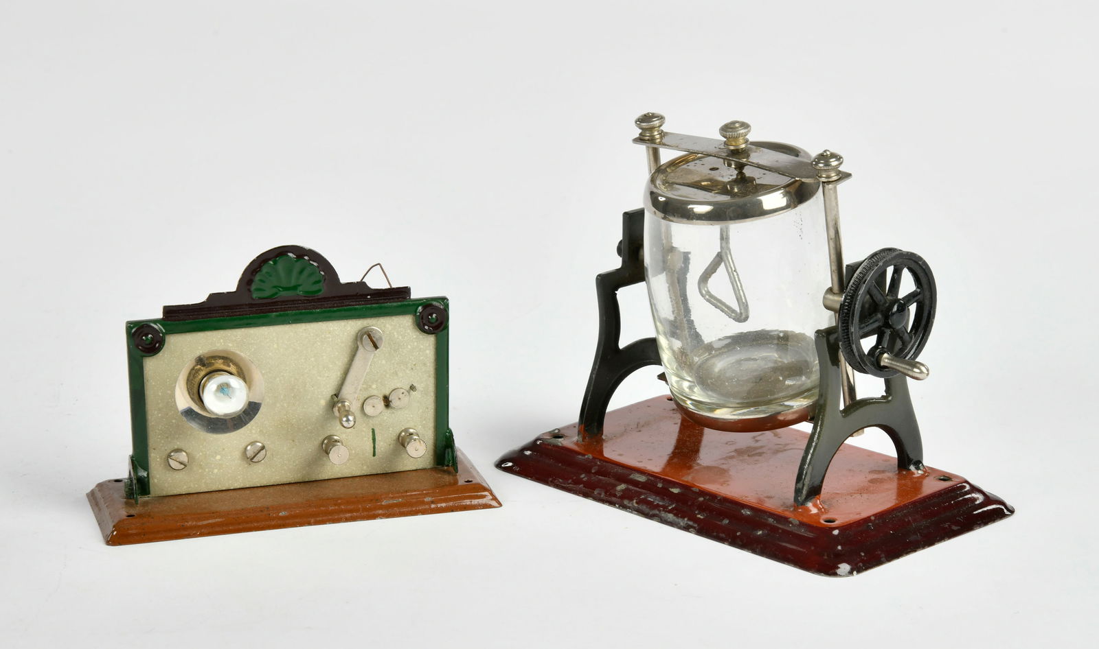 Marklin, Antriebsmodell Butterfass 4365 und Schaltpult 3631 (1 of 1)