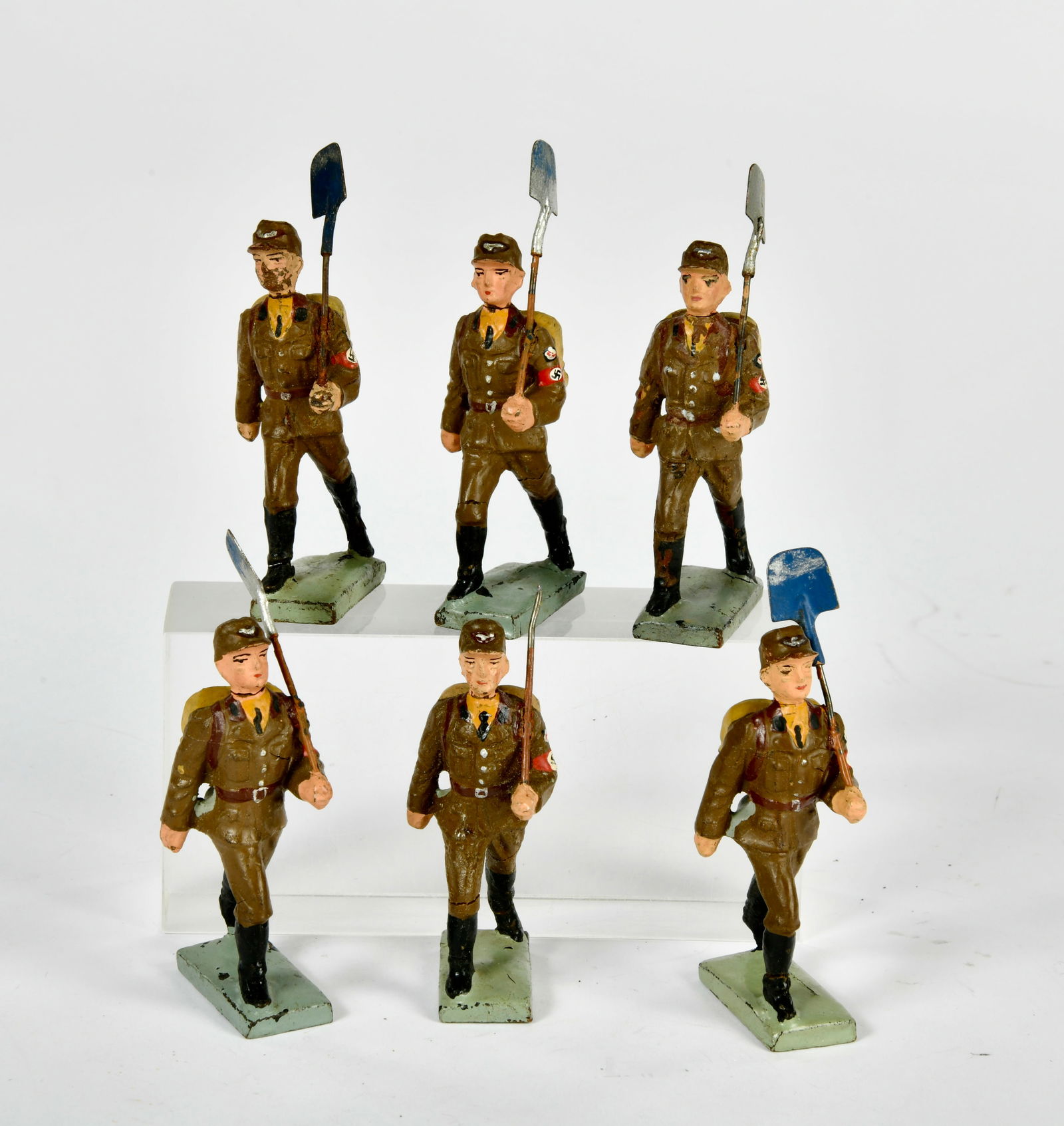 Lineol, 6 RAD Manner (1 of 1)