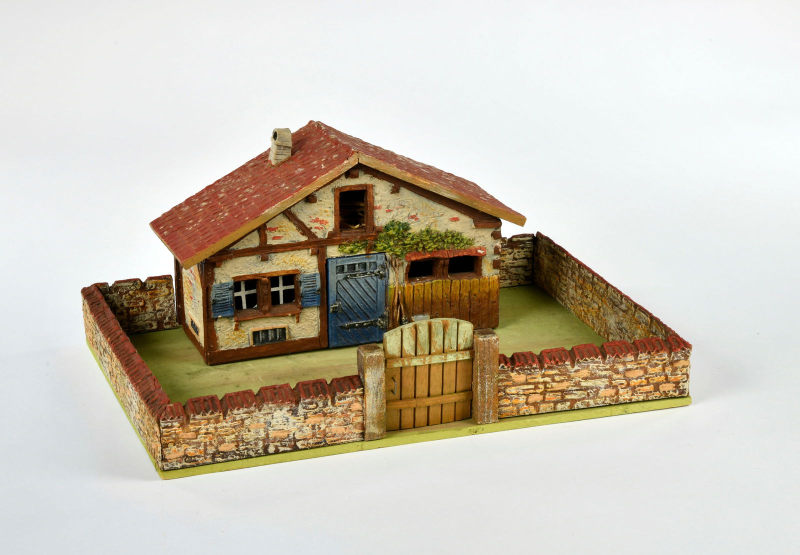 Hausser Elastolin, Bauernhof: Hausser Elastolin, Bauernhof, Germany VK, 40x28x19 cm, Holz, Masse, schoner Originalzustand