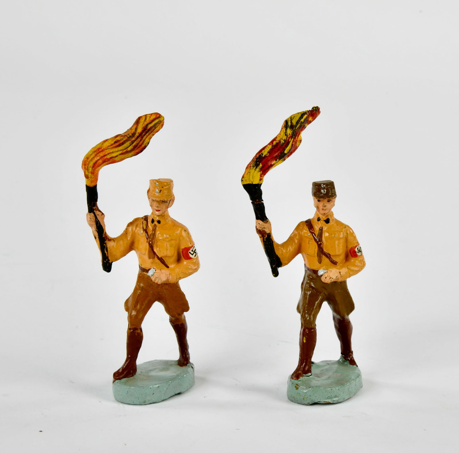 Elastolin, 2 SA Fackeltrager (1 of 1)