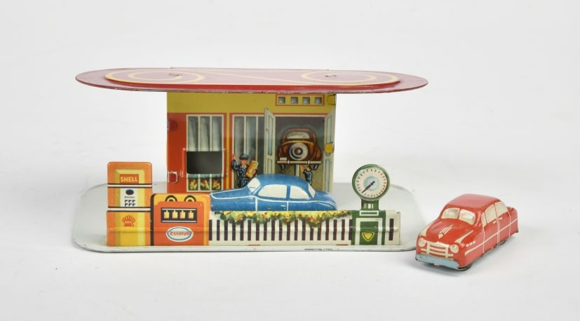 Fischer, Tankstelle mit 2 Autos (1 of 1)