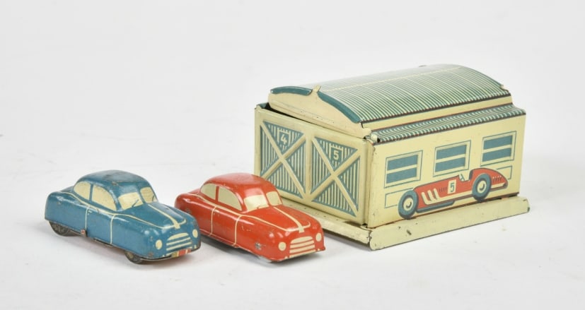 Fischer, Penny Toy Garage mit zwei Autos (1 of 1)