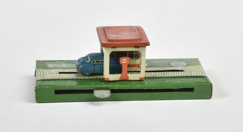 Fischer, Penny Toy Wendelimousine mit Tankstelle (1 of 1)