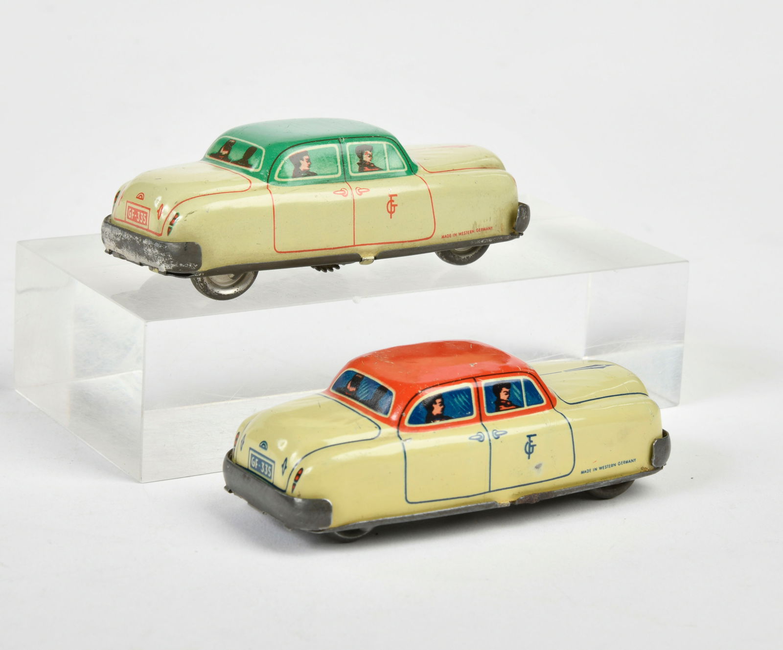 Fischer, 2 Autos: Fischer, 2 Autos, W.-Germany, 9 cm, Friktion ok, Z 1-2