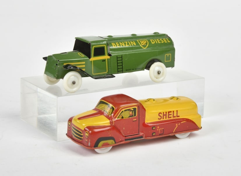 Fischer, Shell & BP Penny Toy Tankwagen (1 of 2)